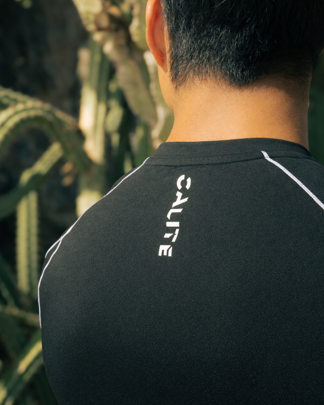 STANDARD ISSUE - BLACK TEE
