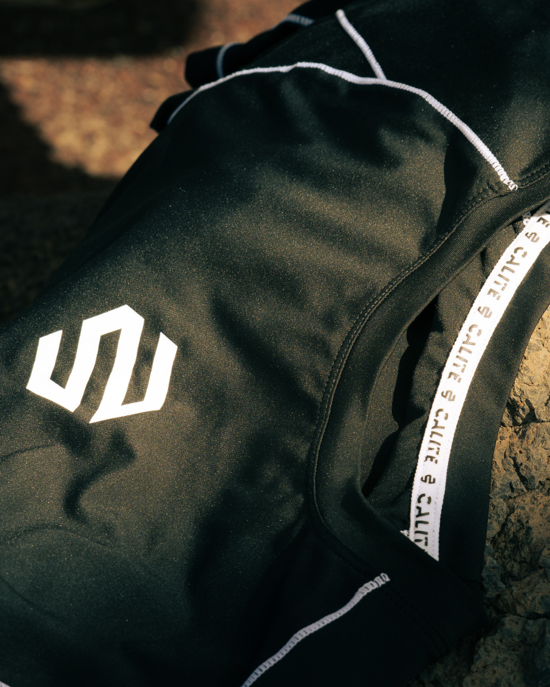 STANDARD ISSUE - BLACK TEE